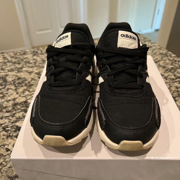 Adidas Retrorun Black White Running Shoes Sneakers EH1859 Womens Size 6.5 - Picture 3 of 6